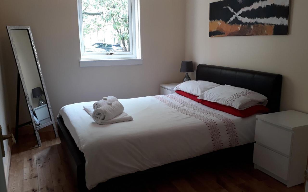 Bright City Centre House - Private Garden & Parking! Villa Glasgow Bagian luar foto