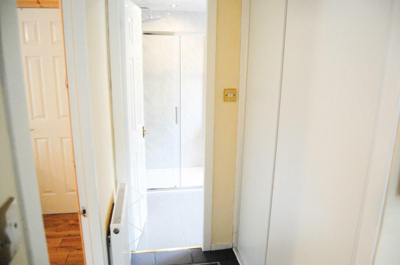 Bright City Centre House - Private Garden & Parking! Villa Glasgow Bagian luar foto
